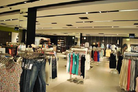  三台商场里的店面怎么装修？